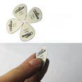thumbnail image 1 of Selección global de púas de acero para guitarra, púas de acero inoxidable de 0,3 mm, púas de heavy metal, púas de acero para dedos, 1 of 3