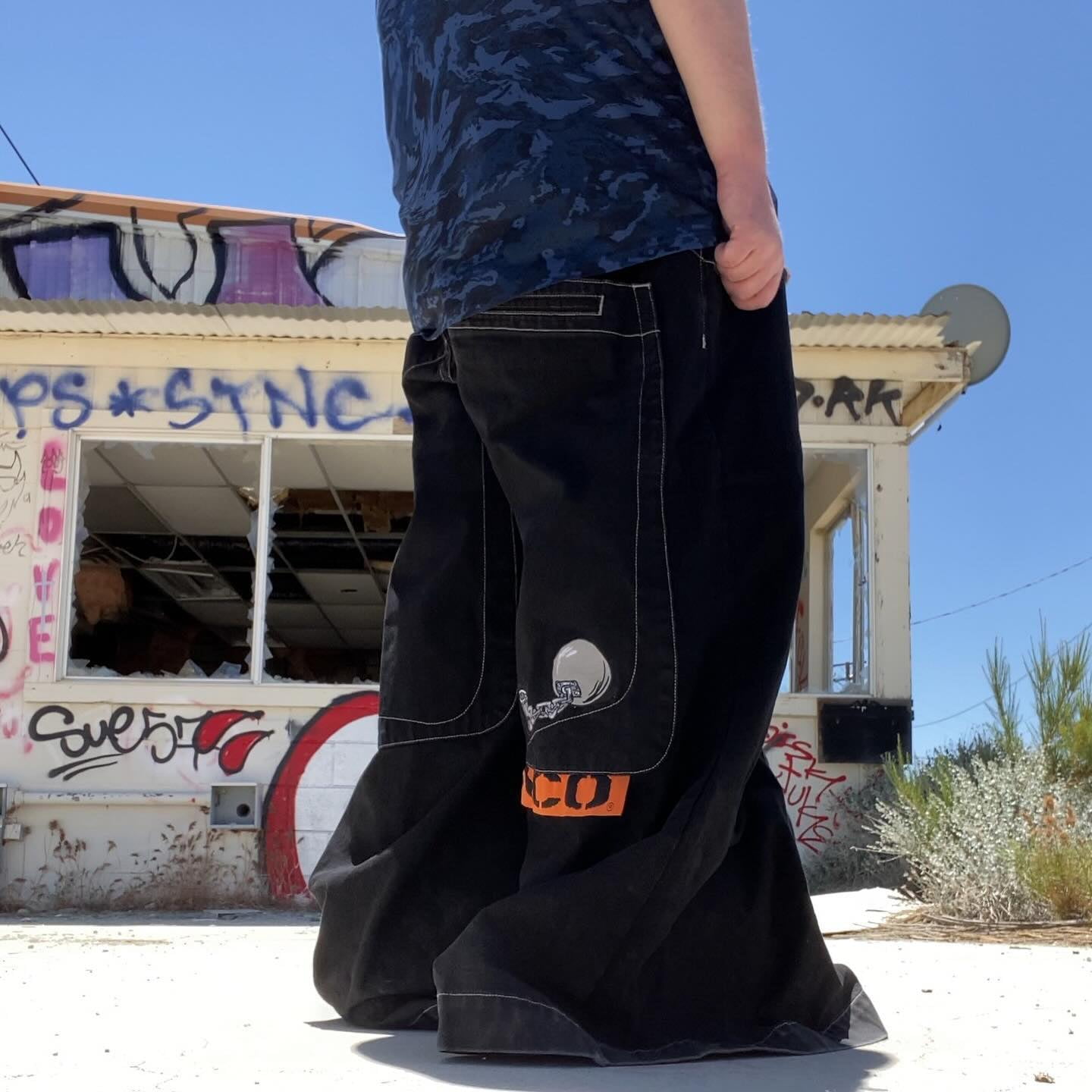 パンツ Jnco jeans kangaroo black 32x32 JNCO Kangaroo Collector's Limited Edition Jet Black Y2K Wide Leg