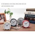thumbnail image 4 of Reloj analógico, reloj despertador con pilas, reloj para dormitorio con función de luz nocturna, diseño simple y elegante para decoración de habitaciones - blanco, 4 of 4