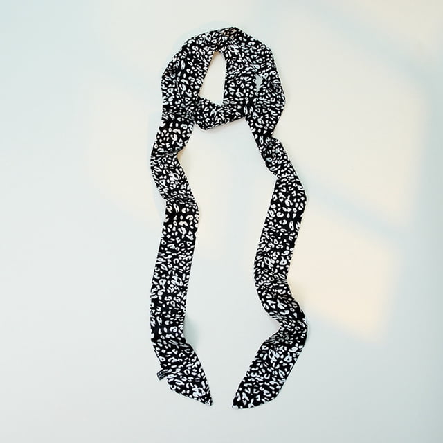 Elegant Silk Scarf for Multifunctional Hair and Neck Accessory in Seasonal Lightweight Design for Everyday Style