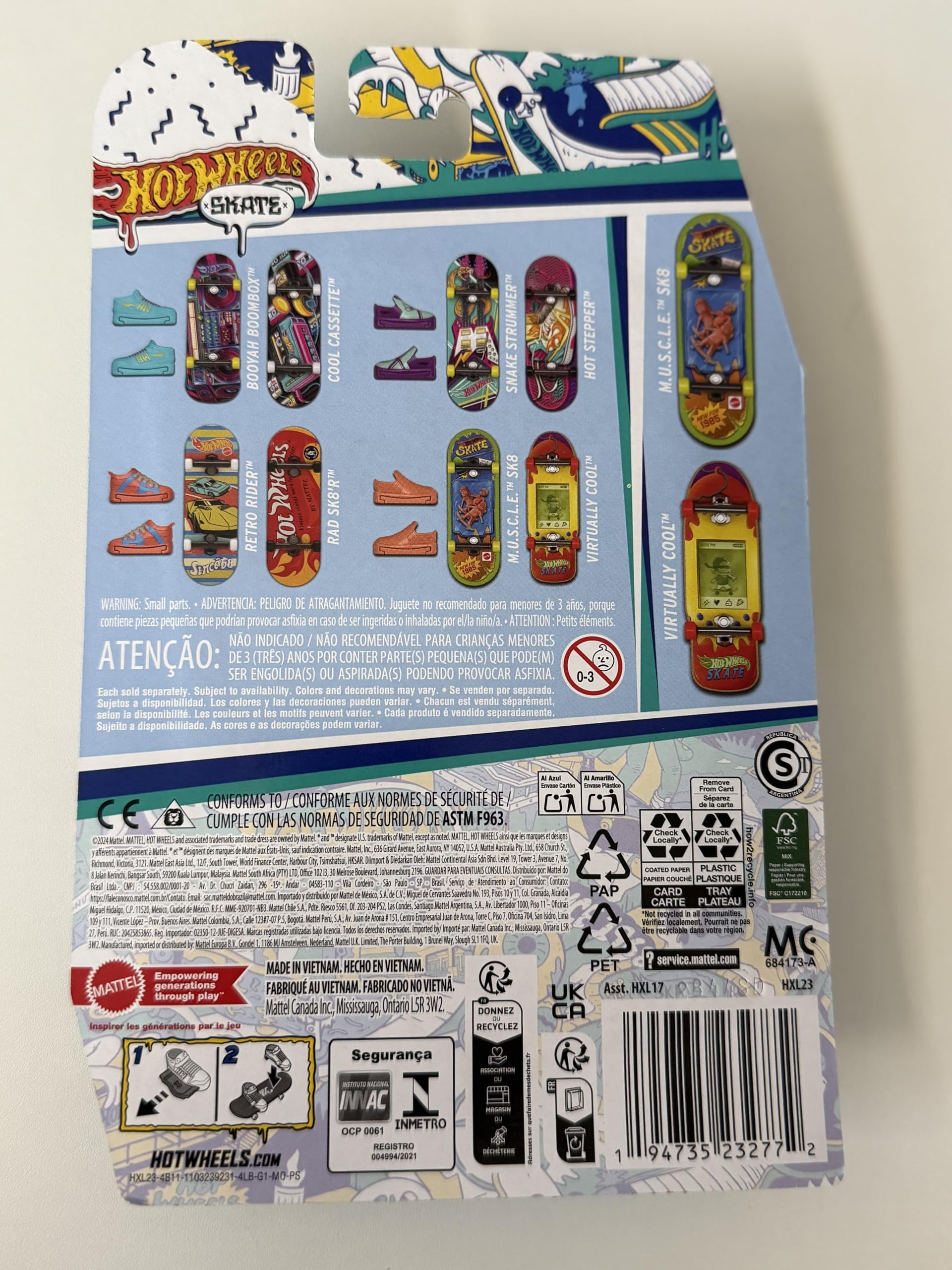 Hot Wheels Finger Skate 2 Pack with Accessories and Vibrant