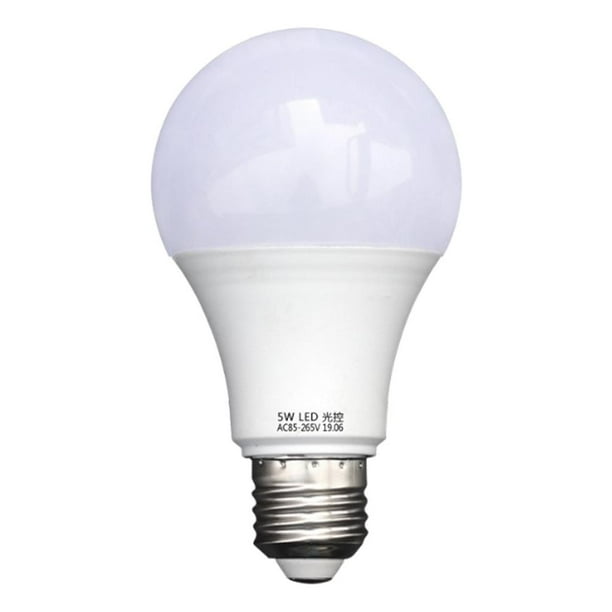 Bombilla LED de lámpara con encendido / apagado automático Luz del anochecer Bombillas de lámpara del porche Luz diurna de 5W 650