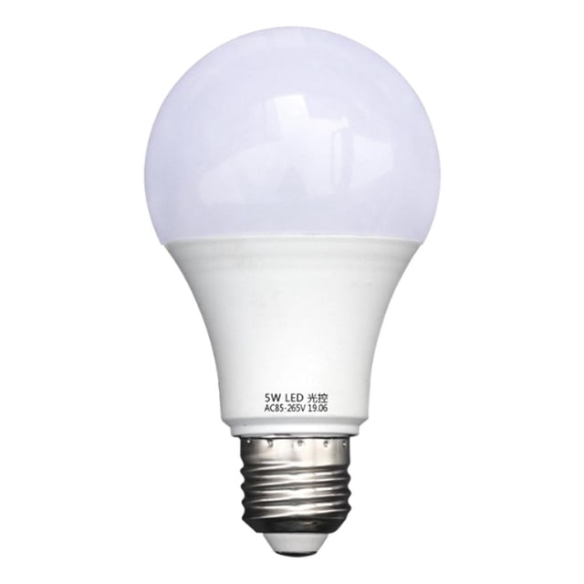 Bombilla LED de lámpara con encendido / apagado automático Luz del anochecer Bombillas de lámpara del porche Luz diurna de 5W 650