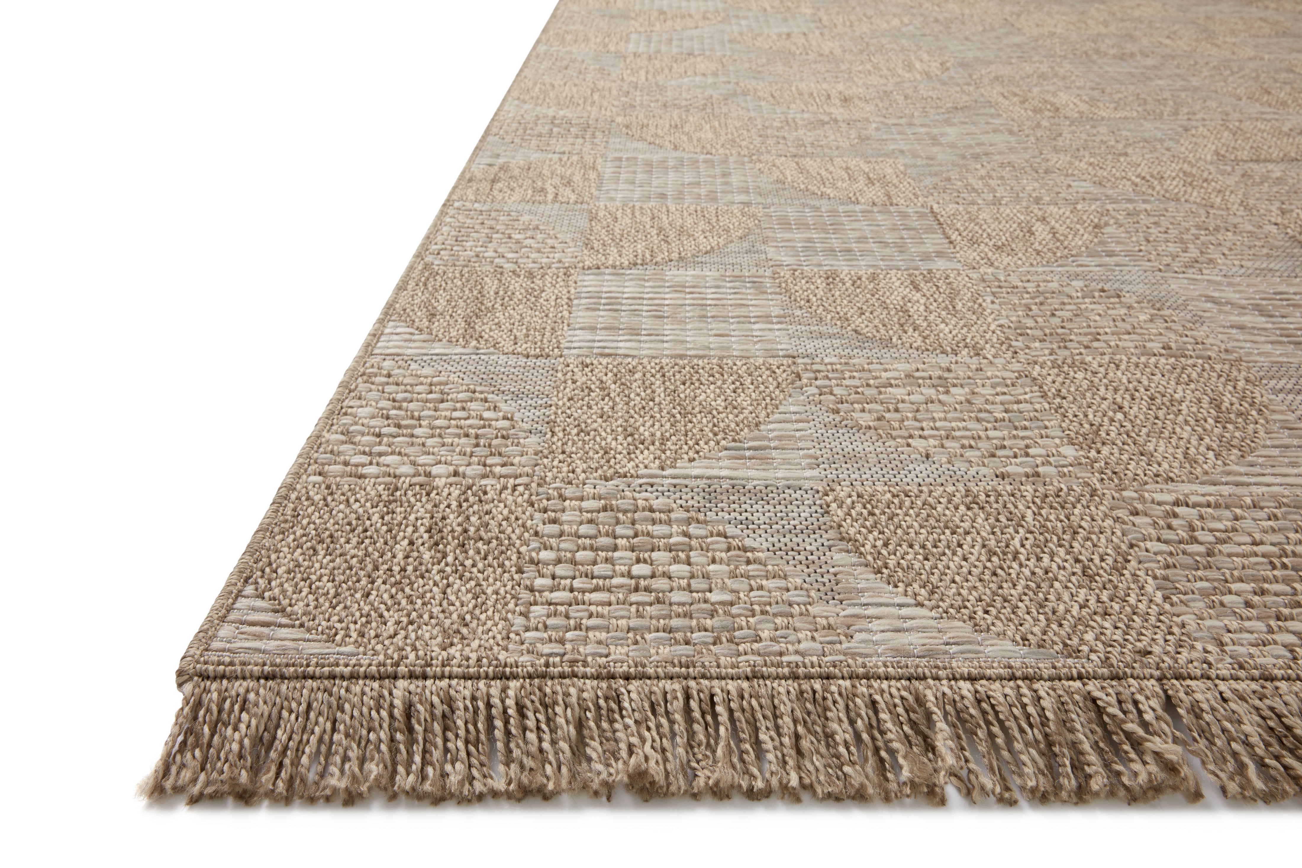 Loloi Dawn Indoor/Outdoor Water-Resistant Patio 7'-8" x 10' Area Rug