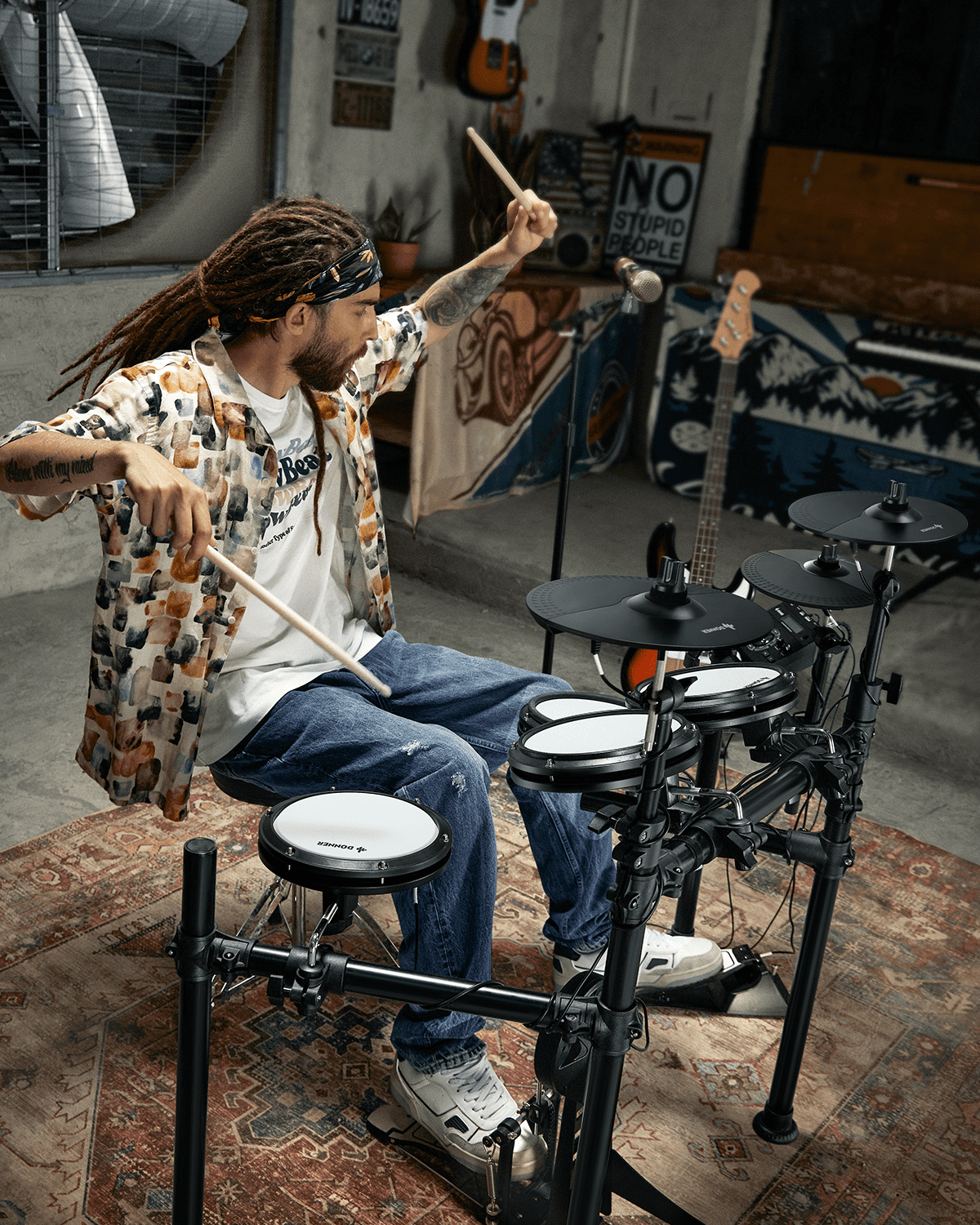 Donner Adults Electric Drum Set with 425 Sounds, with Dual Zone Quiet Mesh Pads for Professional Drummers