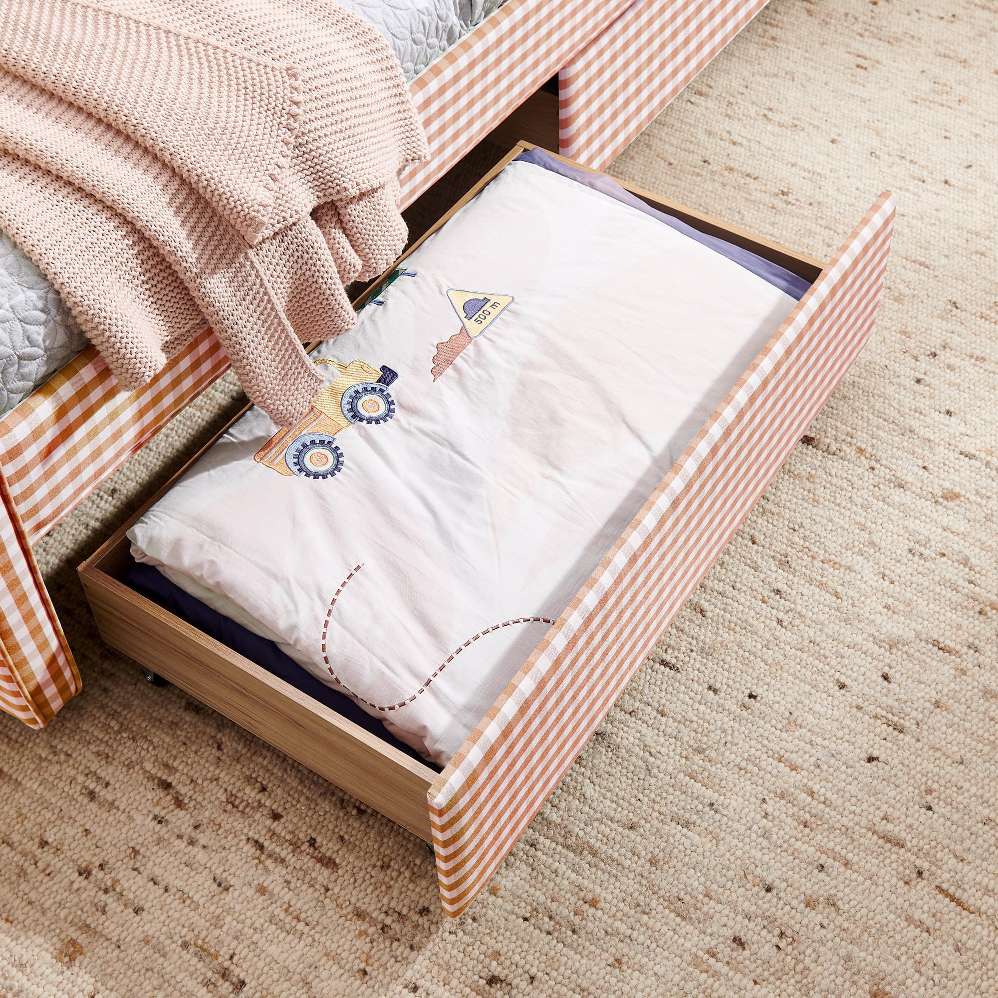 Leumius Twin Size Gingham Daybed with Storage Drawers,Modern Linen Daybed with USB Ports & Wave Shaped,Upholstered Day Bed Frame Sofa Bed for Living Room/Bedroom/Guest Room,Pink