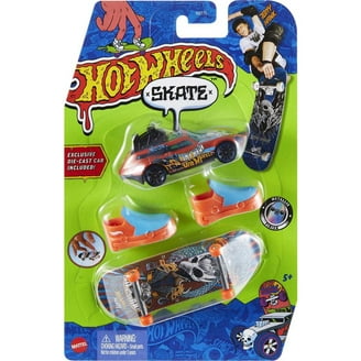 ホットウィール TONY HAWK TRANSFORMING SKATE BUS Hot Wheels Skate Tony Hawk Transforming Skate Bus with 1 Exclusive