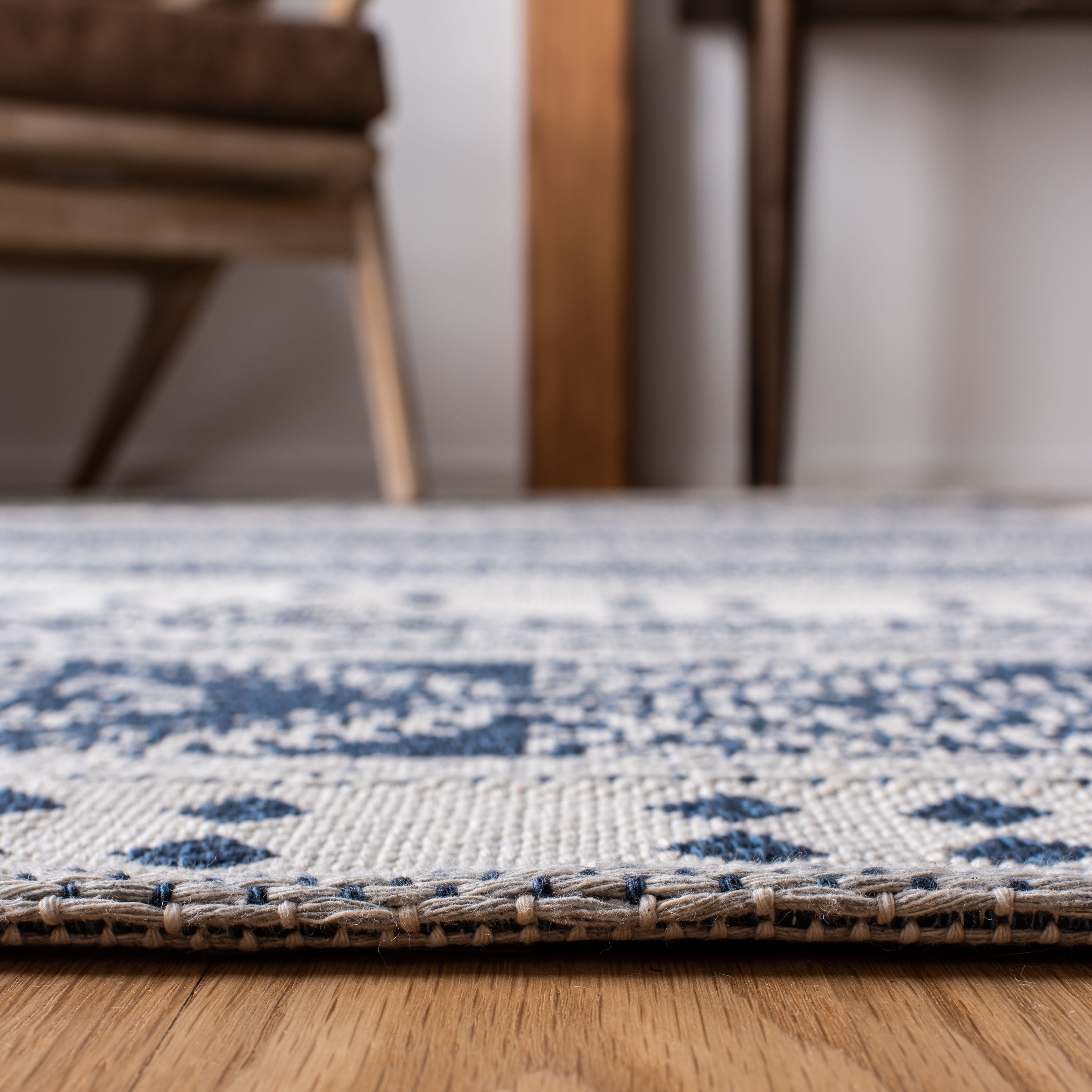 SAFAVIEH Augustine Willoughby Southwestern Runner Rug, Navy/Creme, 2' x 8'