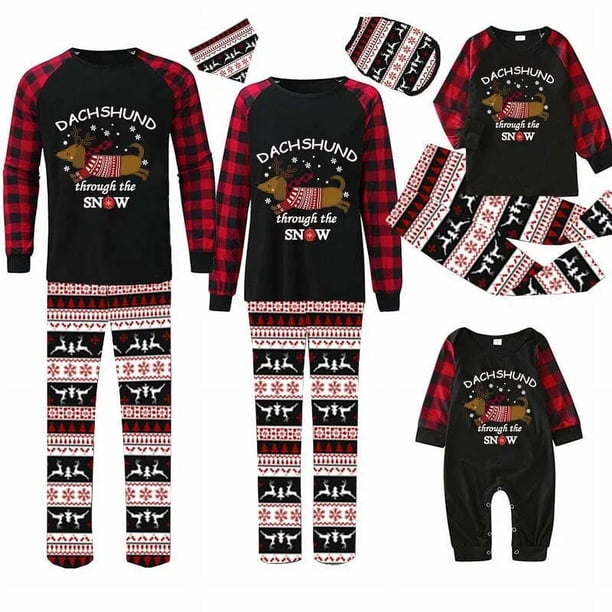 Pijamas familiares a juego de Navidad, conjunto de pijamas de Reno negro, Dachshund a través de la nieve