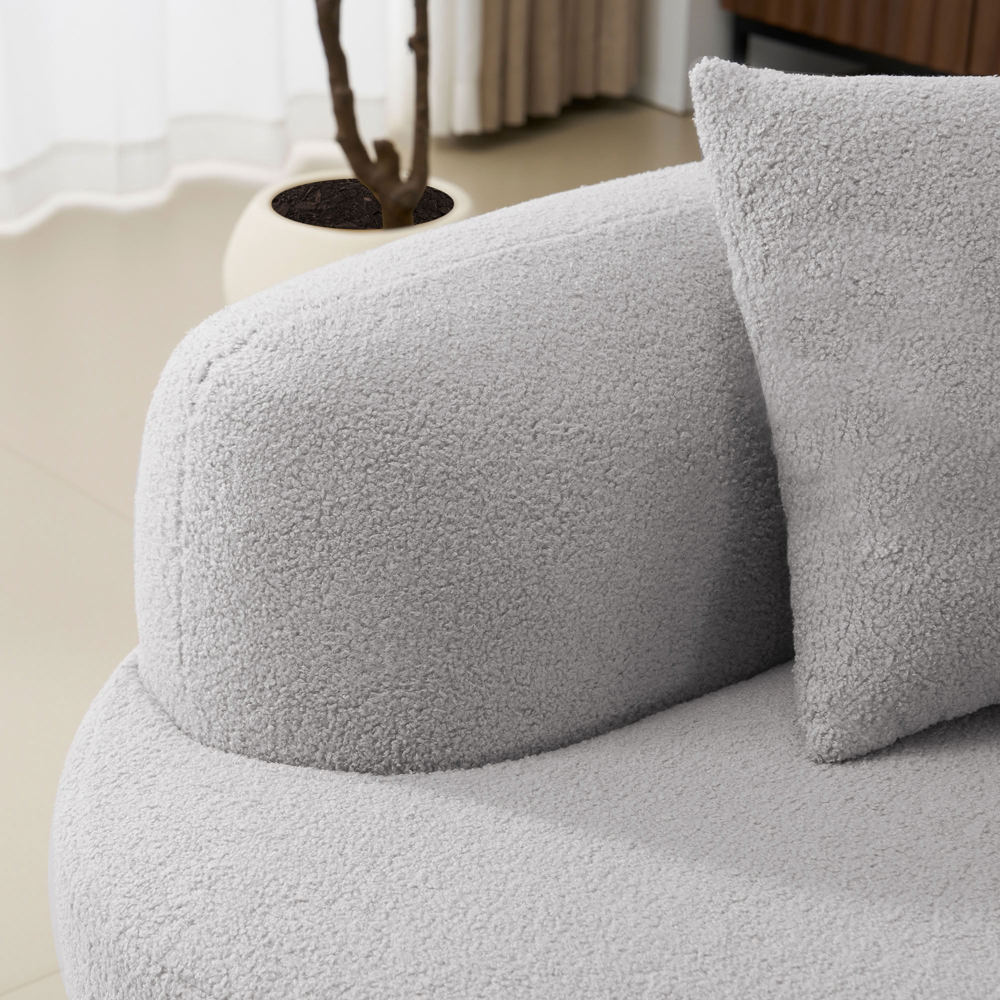 MAYEERTY Curved 4-Seat Compressed Sectional Sofa, Teddy Velvet Modular Couch with Throw Pillows, High Density Foam & Spring Filled No-Assembly Sofa for Living Room Apartment Small Spaces