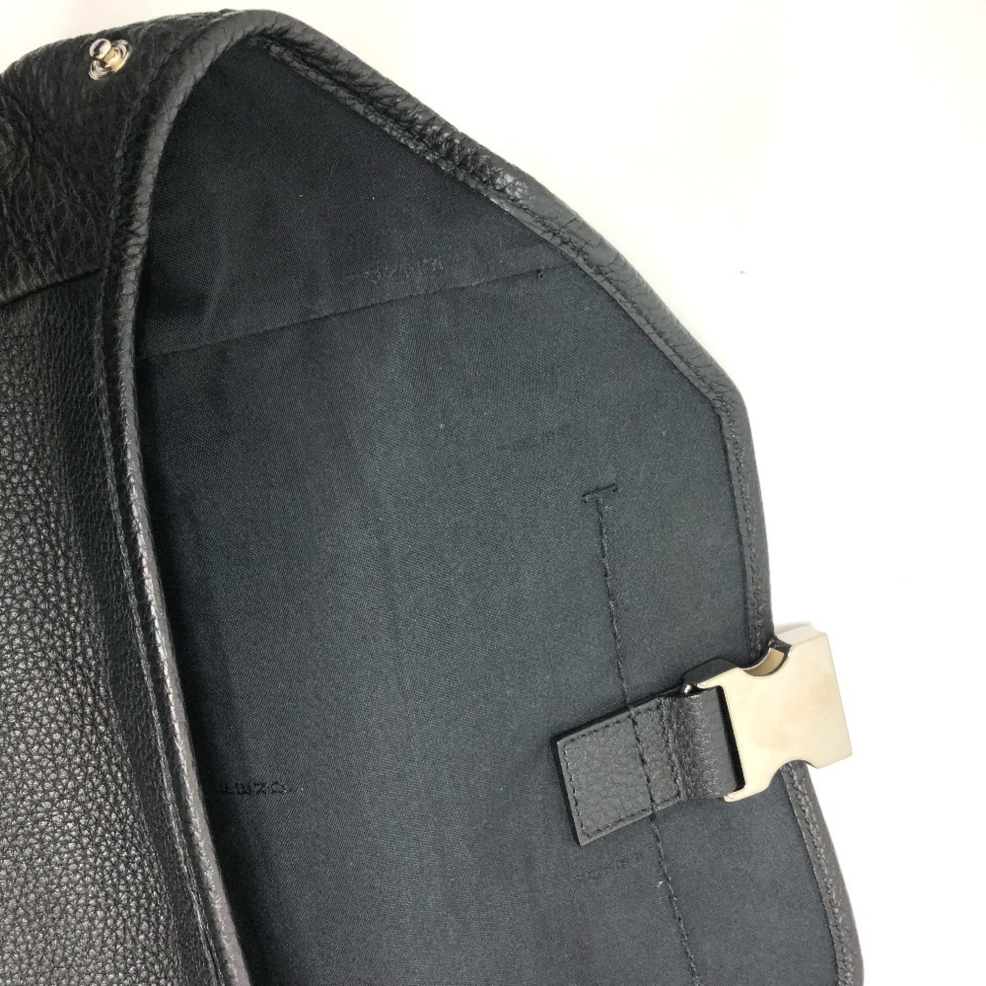 Pre-Owned FENDI 7VZ011 Backpack Leather Men display picture 1