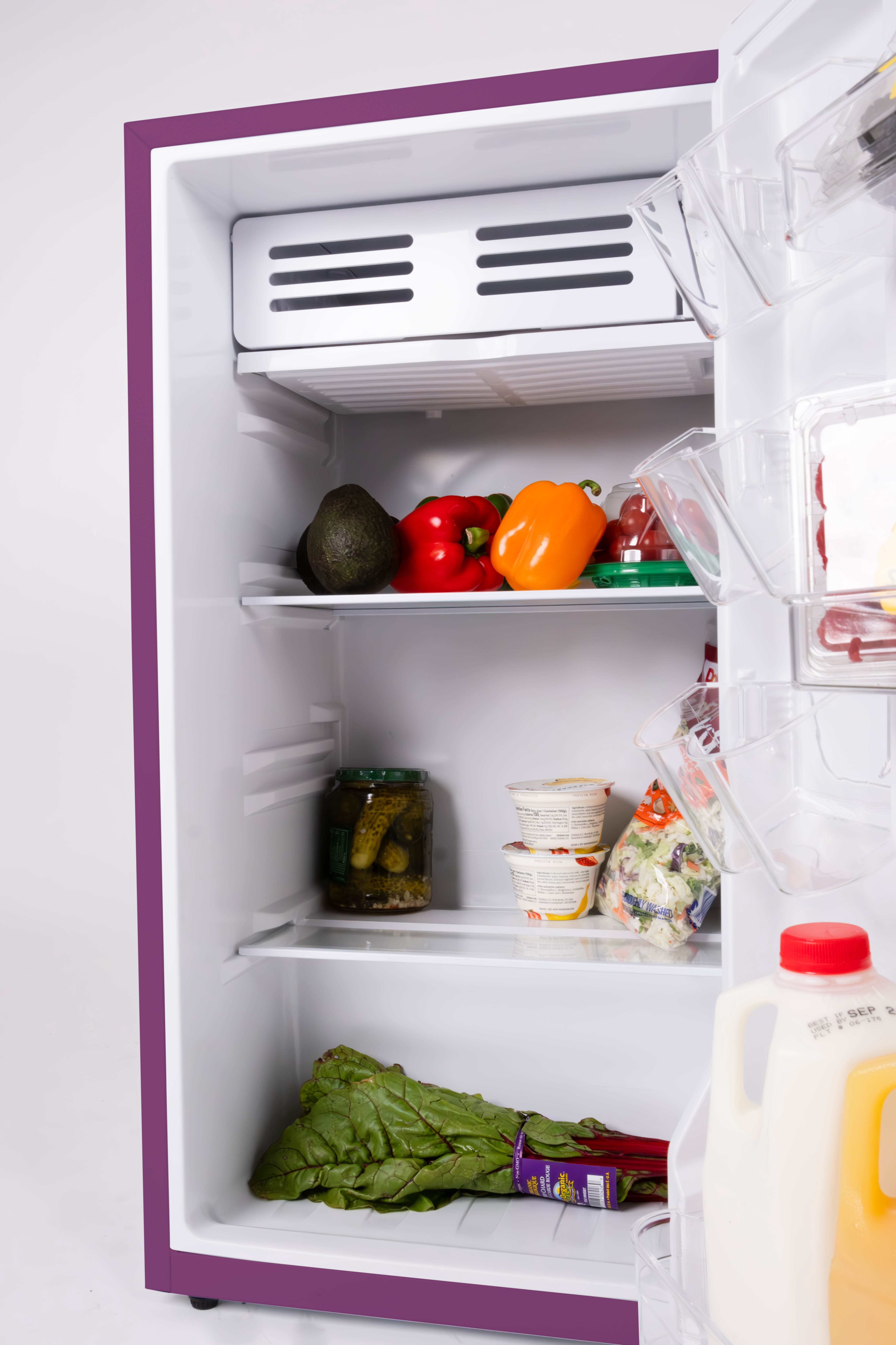 Frigidaire 3.2 Cu. ft. Retro Compact Refrigerator, Mini Fridge with Chiller Compartment, Plum
