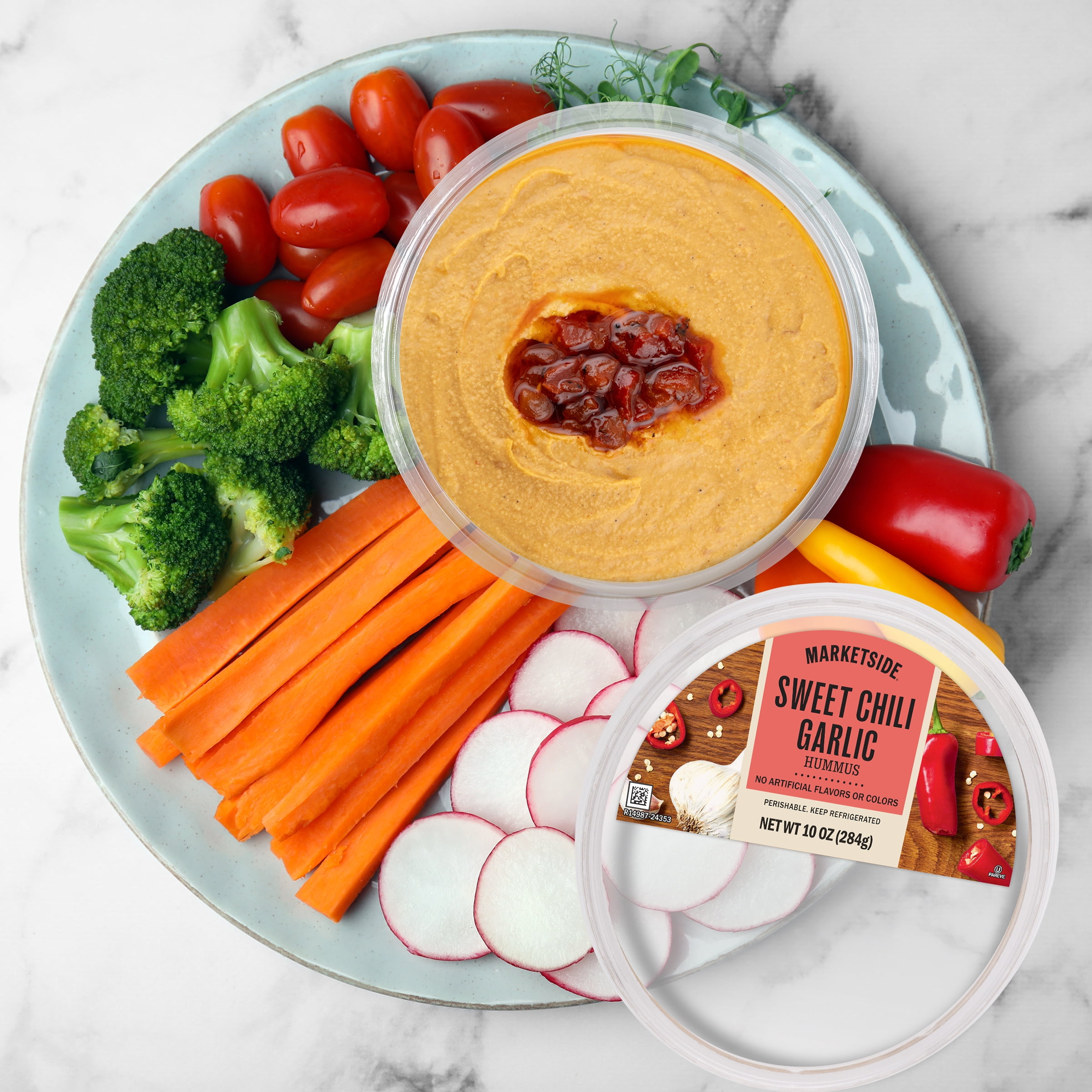 Marketside Sweet Chili Garlic Hummus 10 oz, Ready to Eat, Resealable Cup, 2Tbsp. (28g) Servings