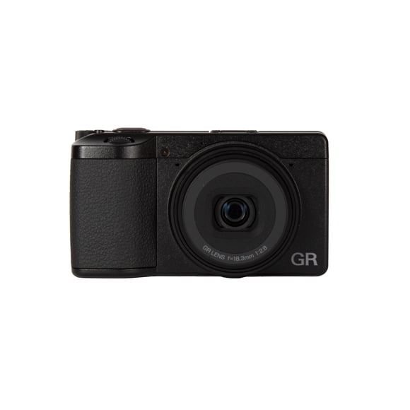 RICOH GR IV HDF Premium Digital Compact Camera with a Built-in Highlight Diffusion Filter, 25.7MP APS-C Size CMOS Sensor, 28mm F2.8 GR Lens (in 35mm Format), in-Body SR, New GR Engine