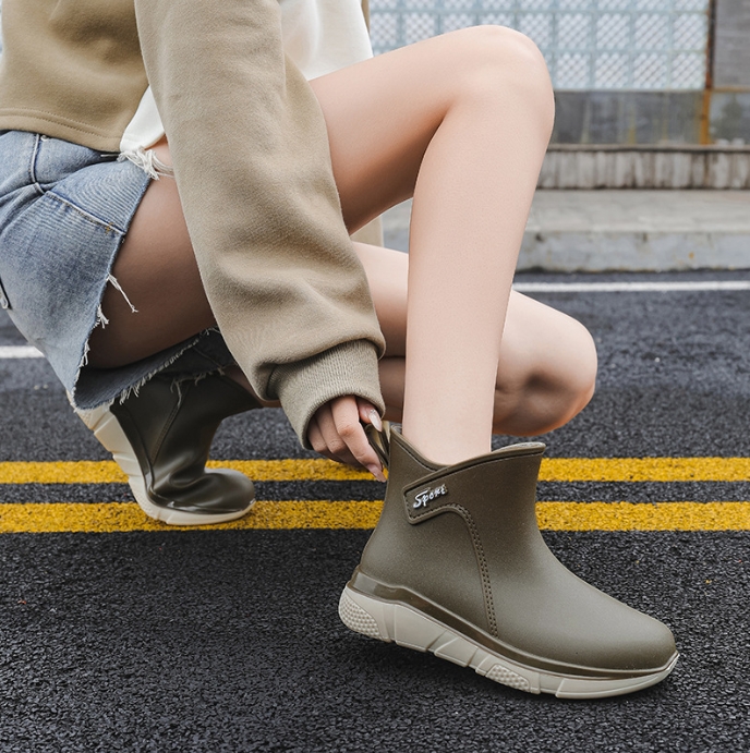Wowen Rain Boots Slip On Antislip Rubber Waterproof Ankle Boots Rain Shoes