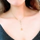 thumbnail image 2 of Collar de acero de titanio que no se decolora, diseño de nicho para mujer, colgante de letra simple, cadena de clavícula corta, estilo coreano, collar de estilo frío, 2 of 5