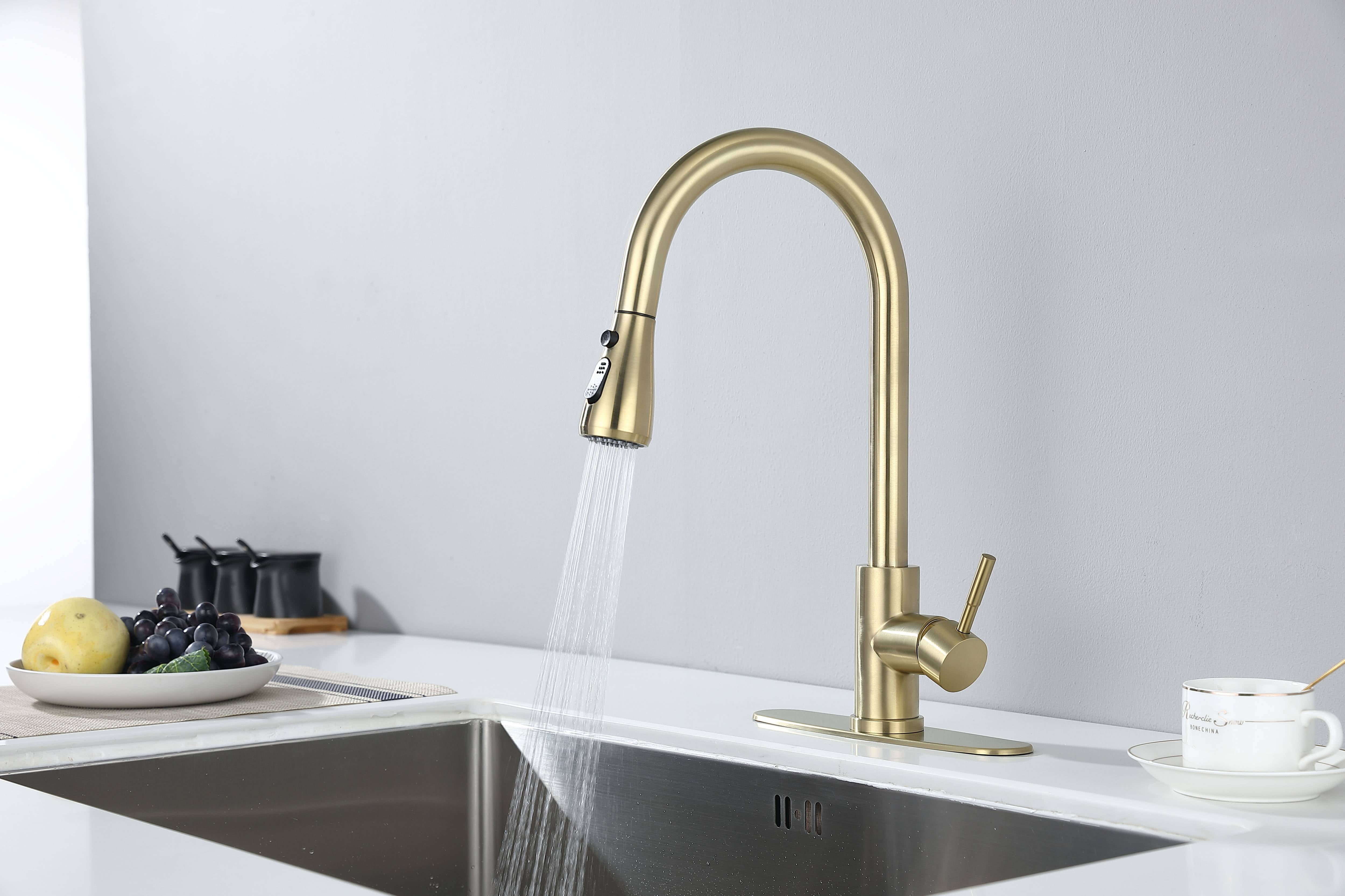 Izzovium Brushed Gold Kitchen Faucet with Pull Out Sprayer, 360° Swivel High Arc Stainless Steel Faucet, 2 Water Modes (Stream/Spray), Single Handle for Easy Control