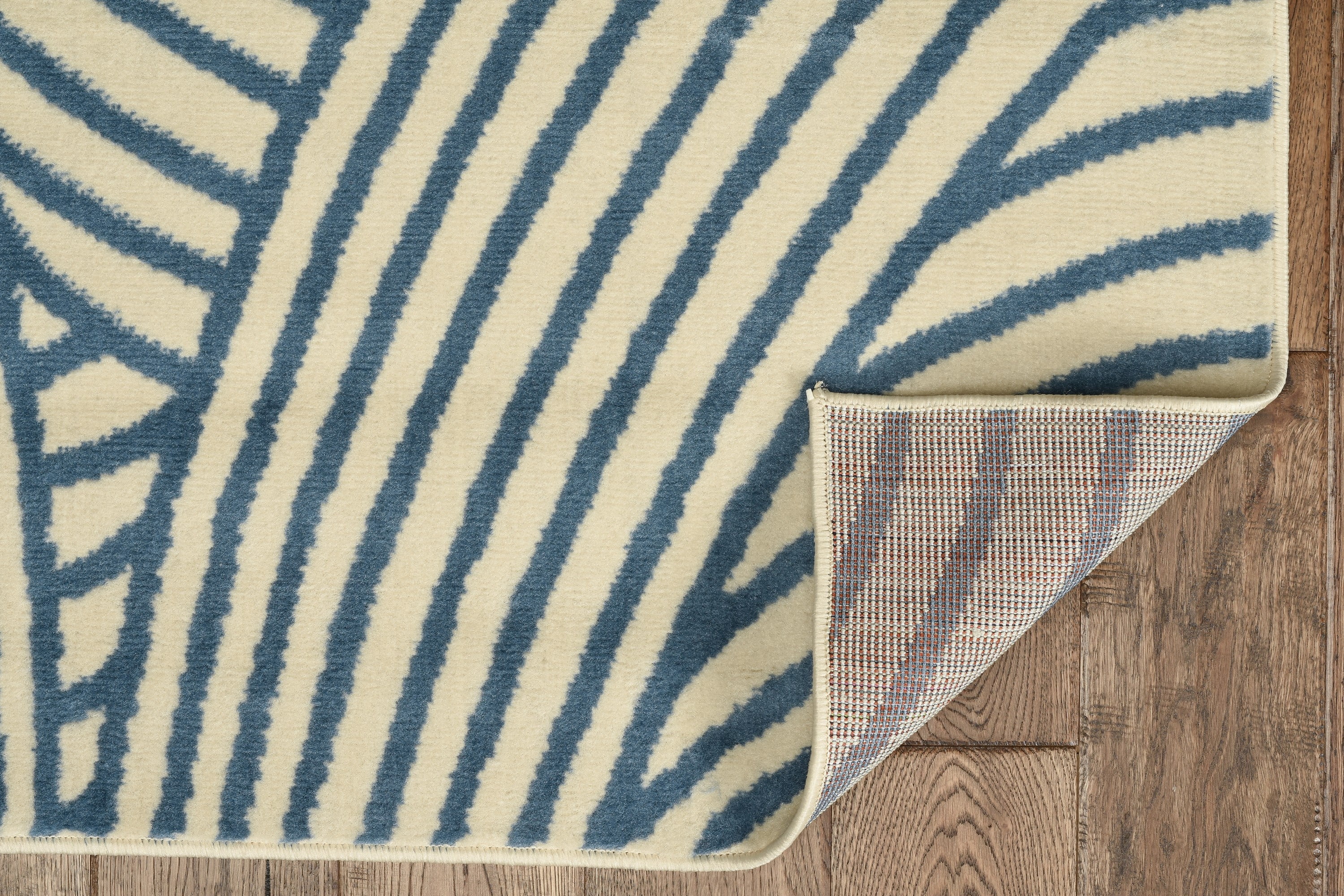 Capri Binya Area Rug Bone Blue 4x7 Transitional Design 100% Polypropylene