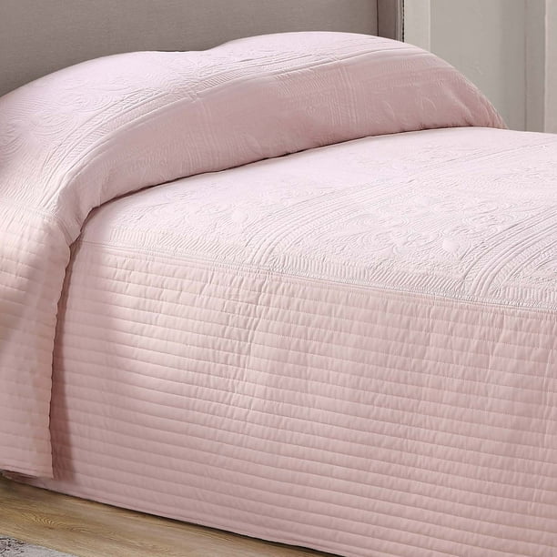 French Tile Quilted Queen Bedspread in Blush
