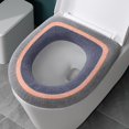 thumbnail image 1 of Funda blanda para asiento de inodoro - Cojín elástico, lavable y cálido para asientos redondos o alargados, 1 of 1