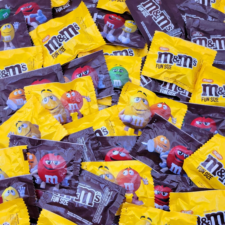 M&M Assorted Candy - 2lb Bulk Milk Chocolate and Peanut M&Ms Candy