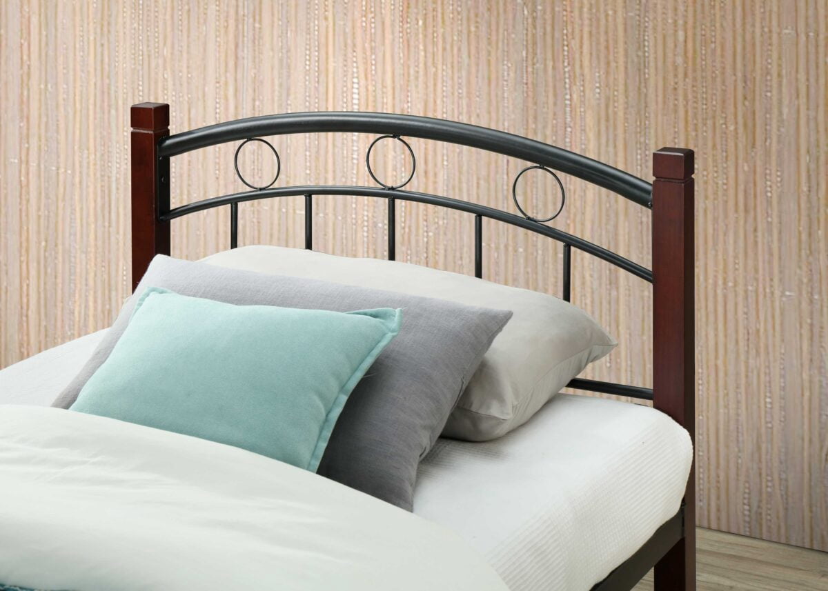 Hodedah Complete Metal Bed, Queen Size