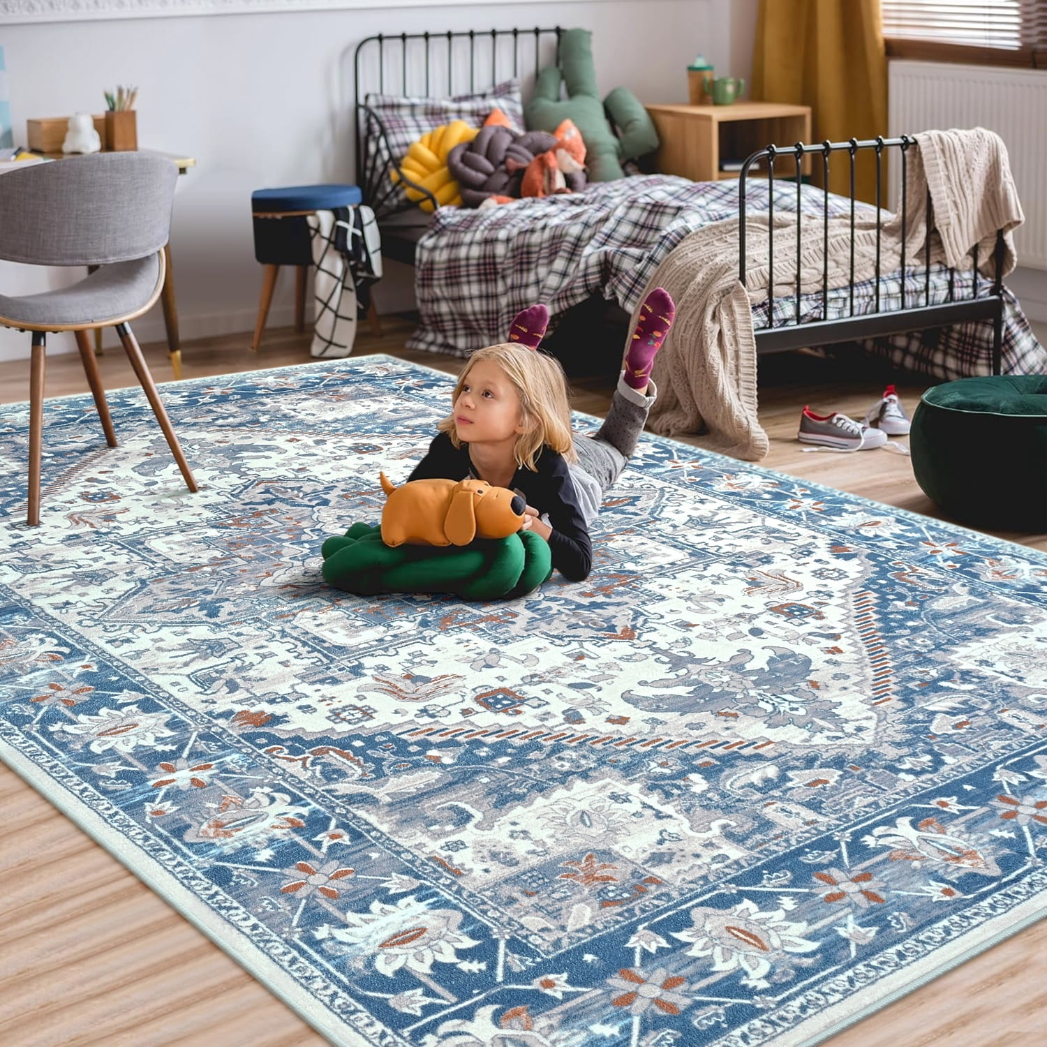 Homore Vintage Boho Oriental Medallion Area Rug, 6' x 9', Off-White