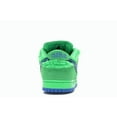 thumbnail image 4 of Nike Men's SB Dunk Low Grateful Dead Bears Green Skateboarding Shoes, from StockX, 4 of 5