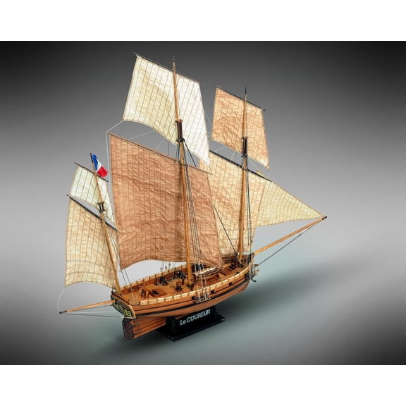 Mamoli MV38 Le Coureur - Wood Plank-On-Frame Ship Model Kit - Length: 820 mm (33"), Height: 650mm (26") 1/54 Scale