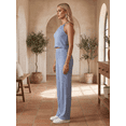 thumbnail image 4 of Conjunto Elegante de 2 Piezas para Mujer, Top Halter y Pantalón de Corte Recto, Look Sofisticado y Moderno, 4 of 5