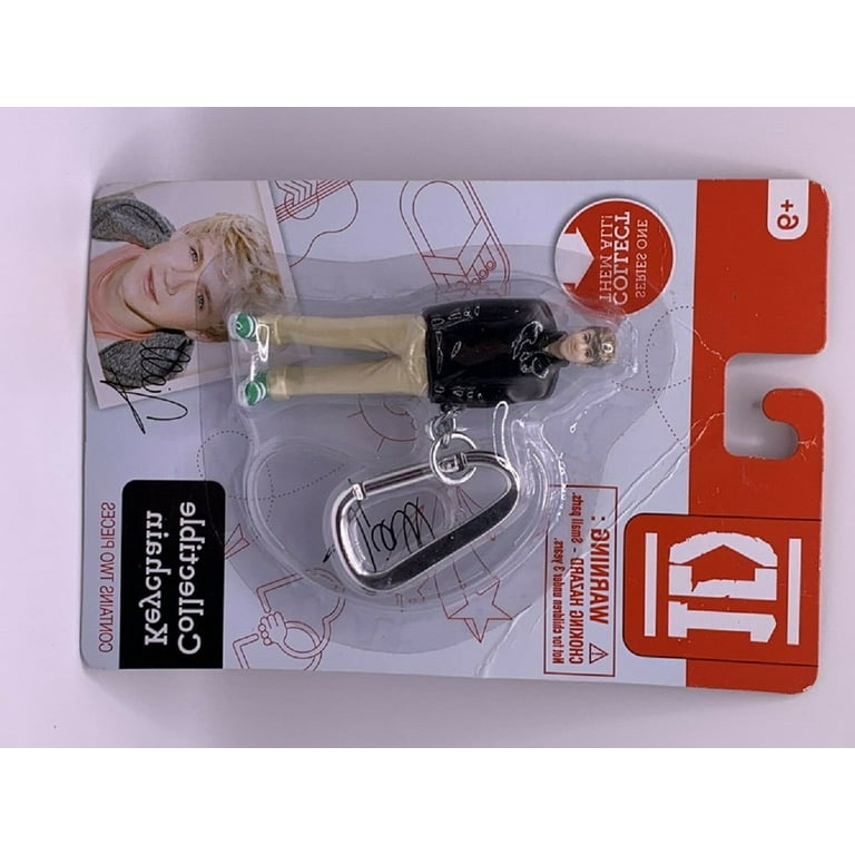One Direction Zayn Collectible Figure Keychain - Walmart.com