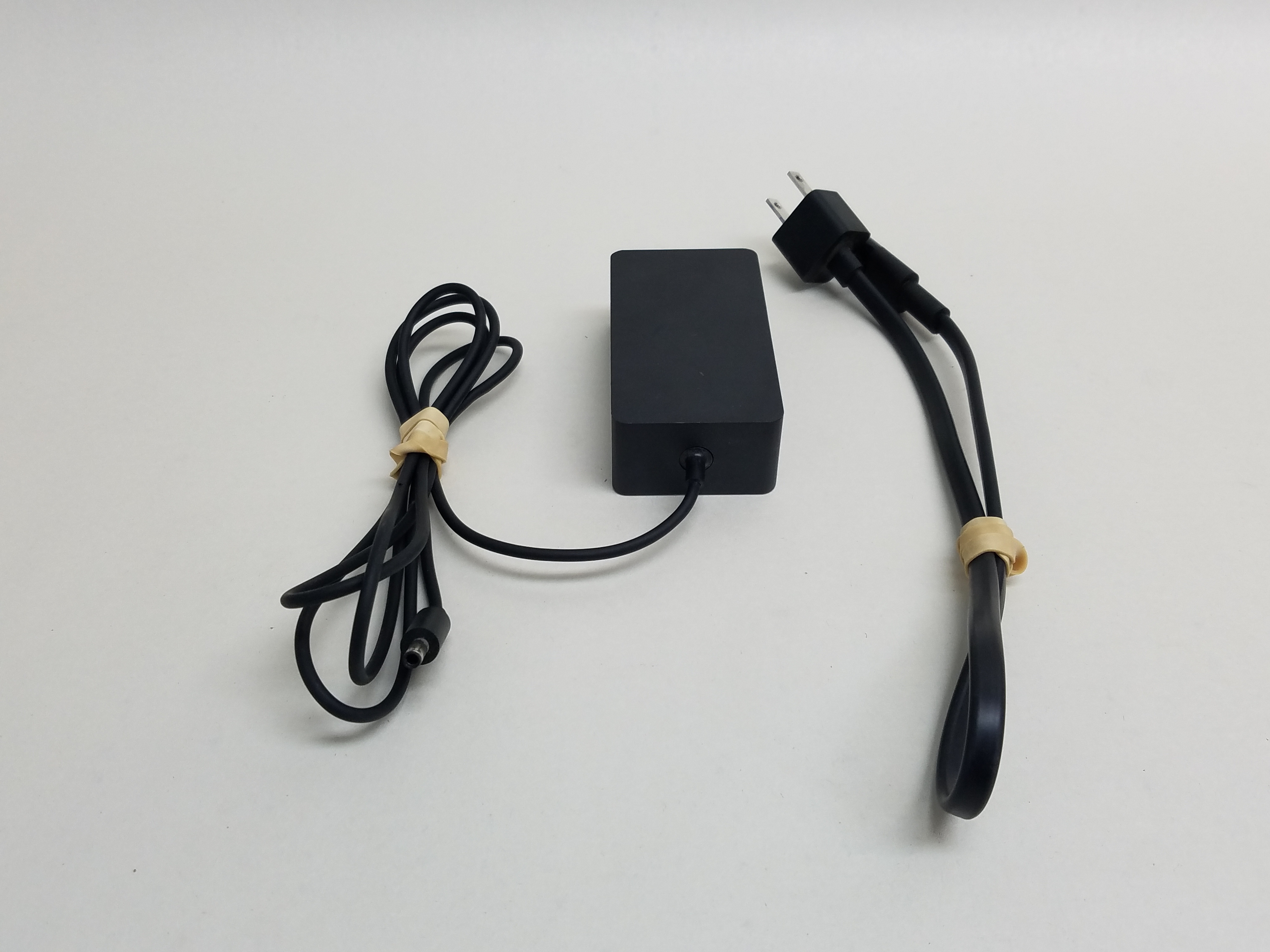 Refurbished Microsoft Model 1627 Power Adapter for Surface Pro 2/3