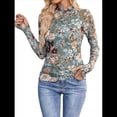 thumbnail image 2 of Top de Larga con Encaje Floral y Cuello Alto para Mujer Flores de Color Verde Oscuro M, 2 of 9