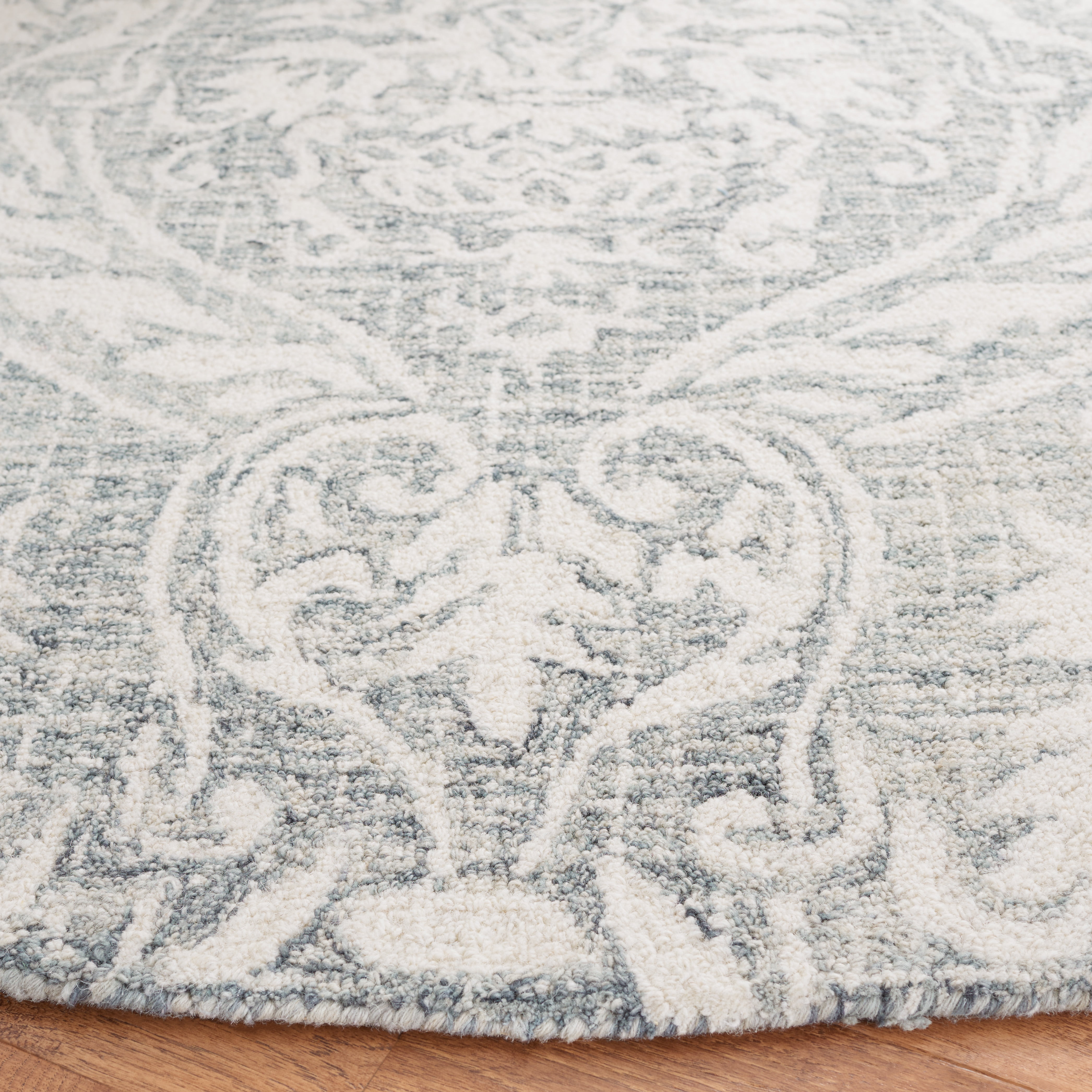SAFAVIEH Abstract Constantine Damask Wool Area Rug, Ivory/Gray, 6' x 6' Round