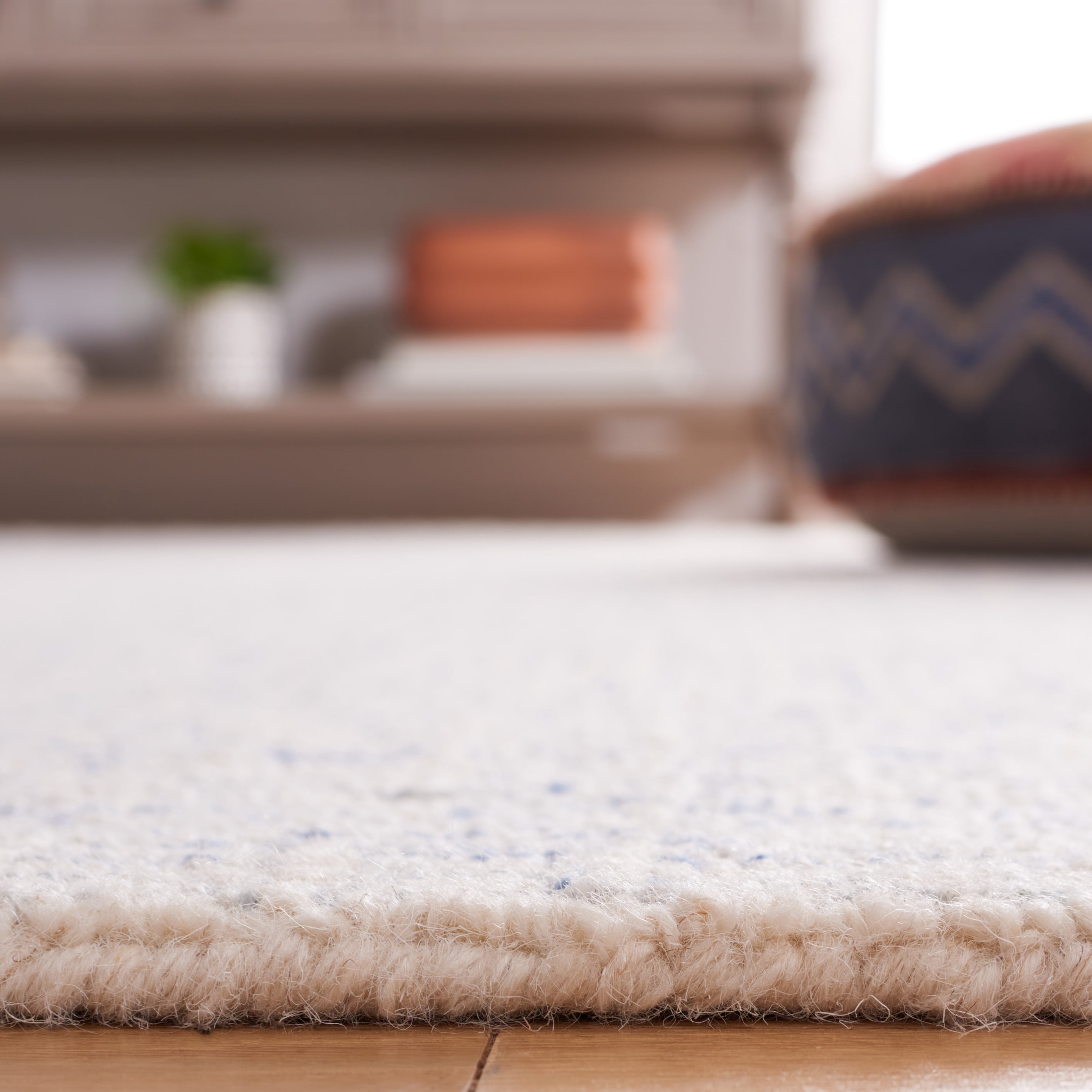 SAFAVIEH Abstract Cleto Abstract Area Rug, Blue/Ivory, 6' x 9'