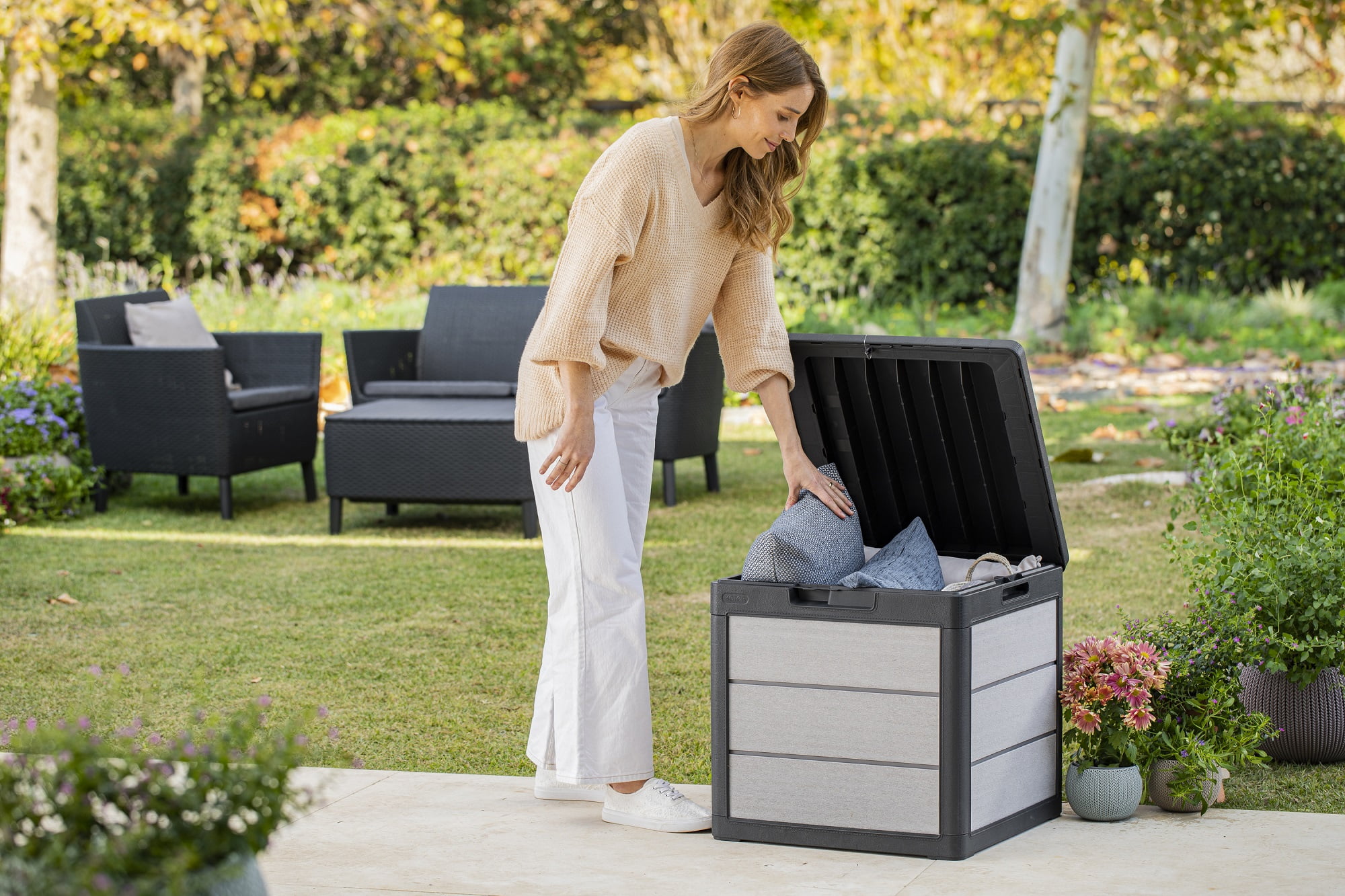 Keter Denali 30 Gallon Durable Gallon Durable Resin Outdoor Deck Box Storage Organization, Grey