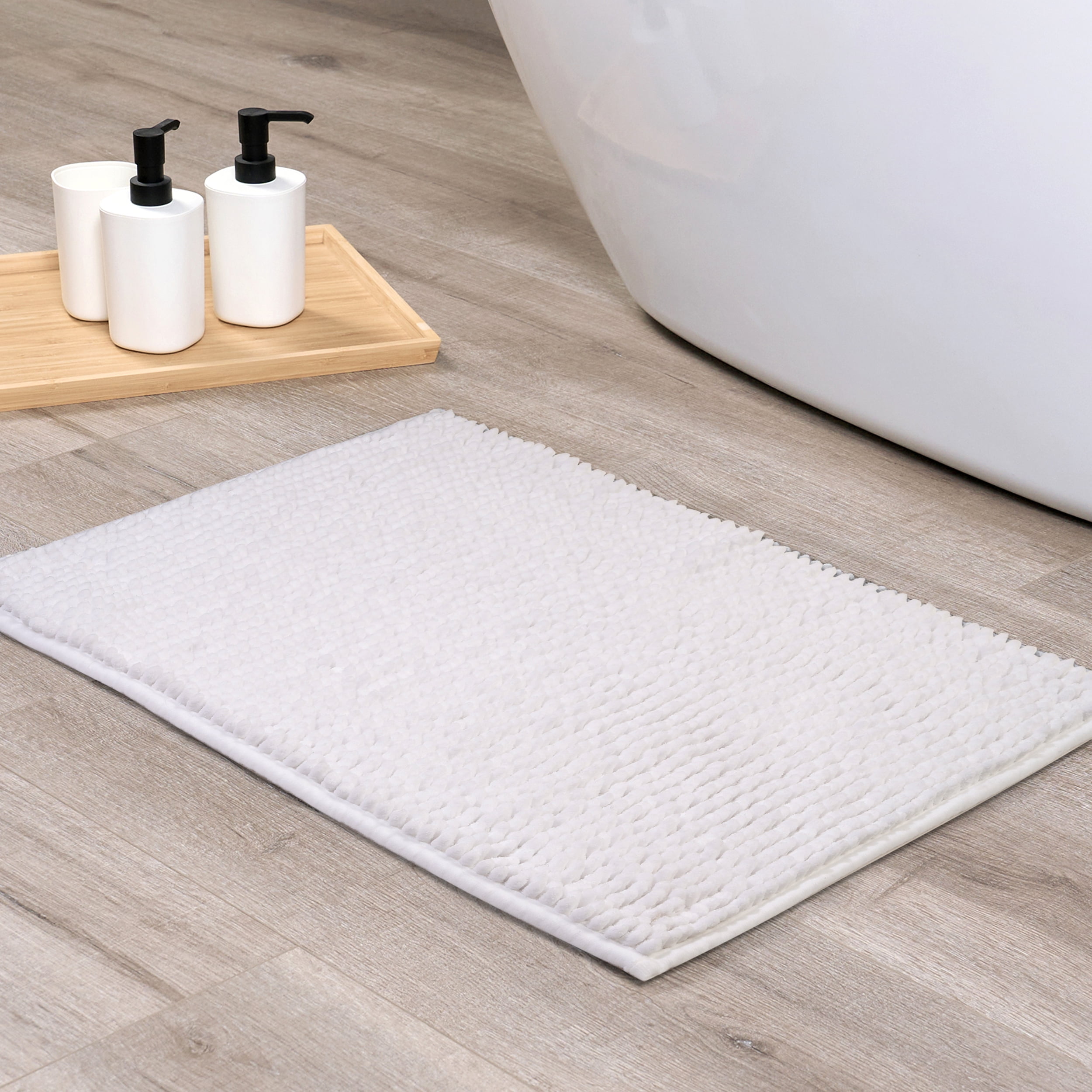Mainstays White 2-Piece Chenille Noodle 17"x 24" Bath Rug Set