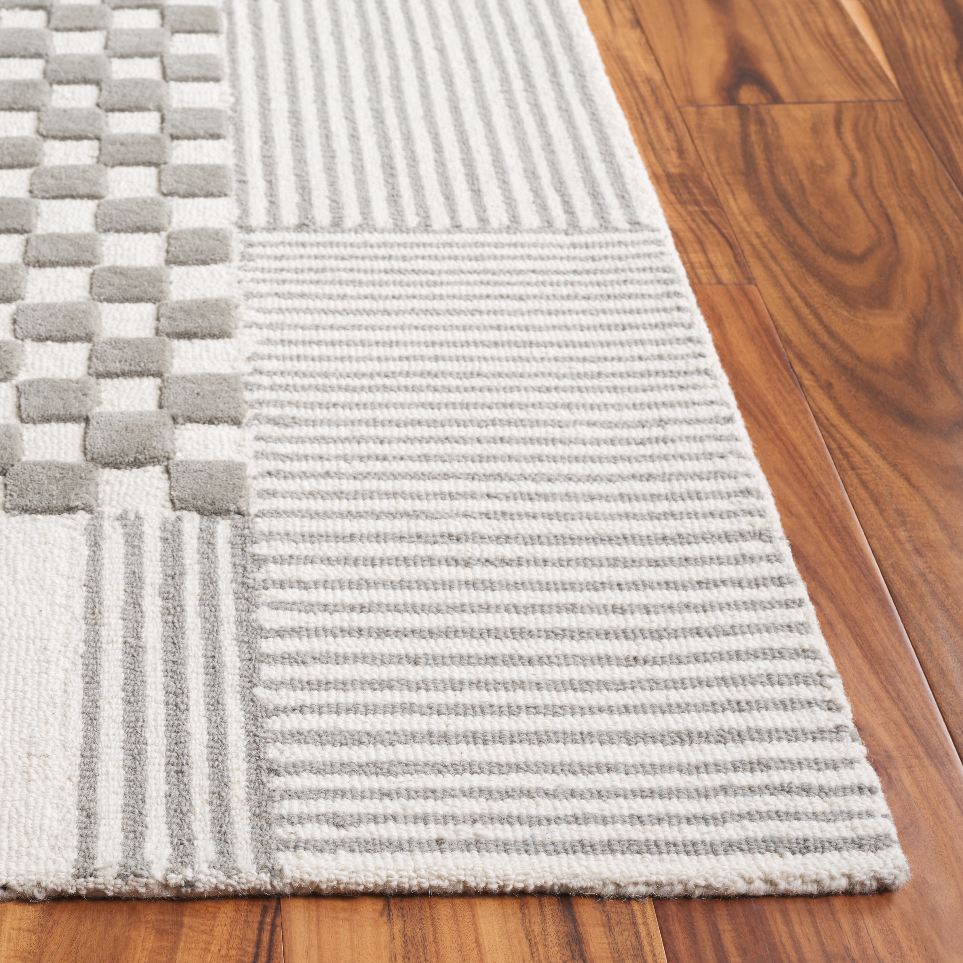 Safavieh Genre Nanette Geometric Area Rug, Gray/Ivory, 8' x 10'