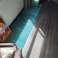 thumbnail image 4 of Alfombra para correr AMIDA Hall de 2,7 m con respaldo de goma, color verde azulado, lavable, 4 of 7