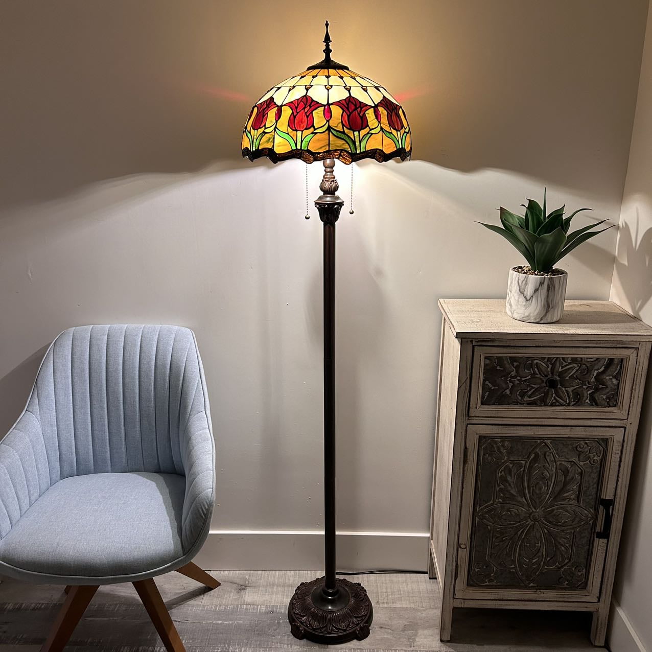 Enjoy Decor Lamps 64-Inch Tiffany 2-Light Floor Lamp with Stained Glass Tulips Bowl Shade