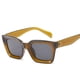 thumbnail image 4 of Gafas de sol clásicas para mujer, de moda, cuadradas y gruesas, con marco grueso, antialérgico, cómodas de llevar., 4 of 5