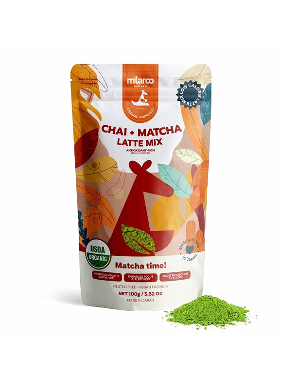 Matcha Powder in Matcha Tea