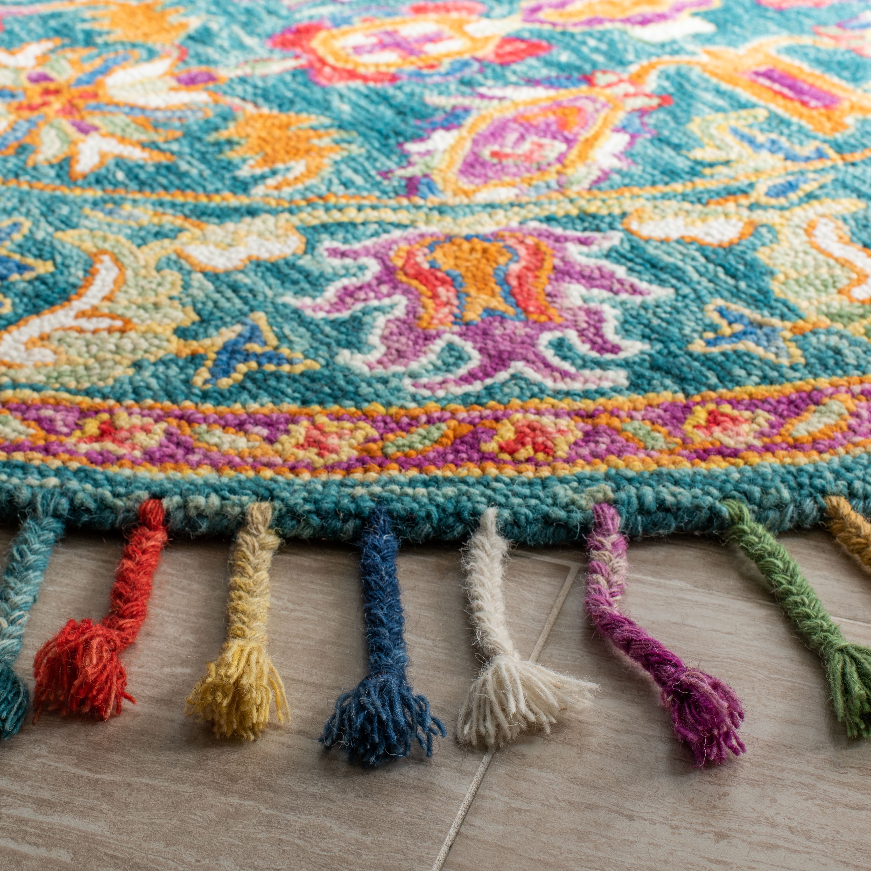 Safavieh Aspen Mario Floral Wool Area Rug, Turquoise/Purple, 3' x 3' Round