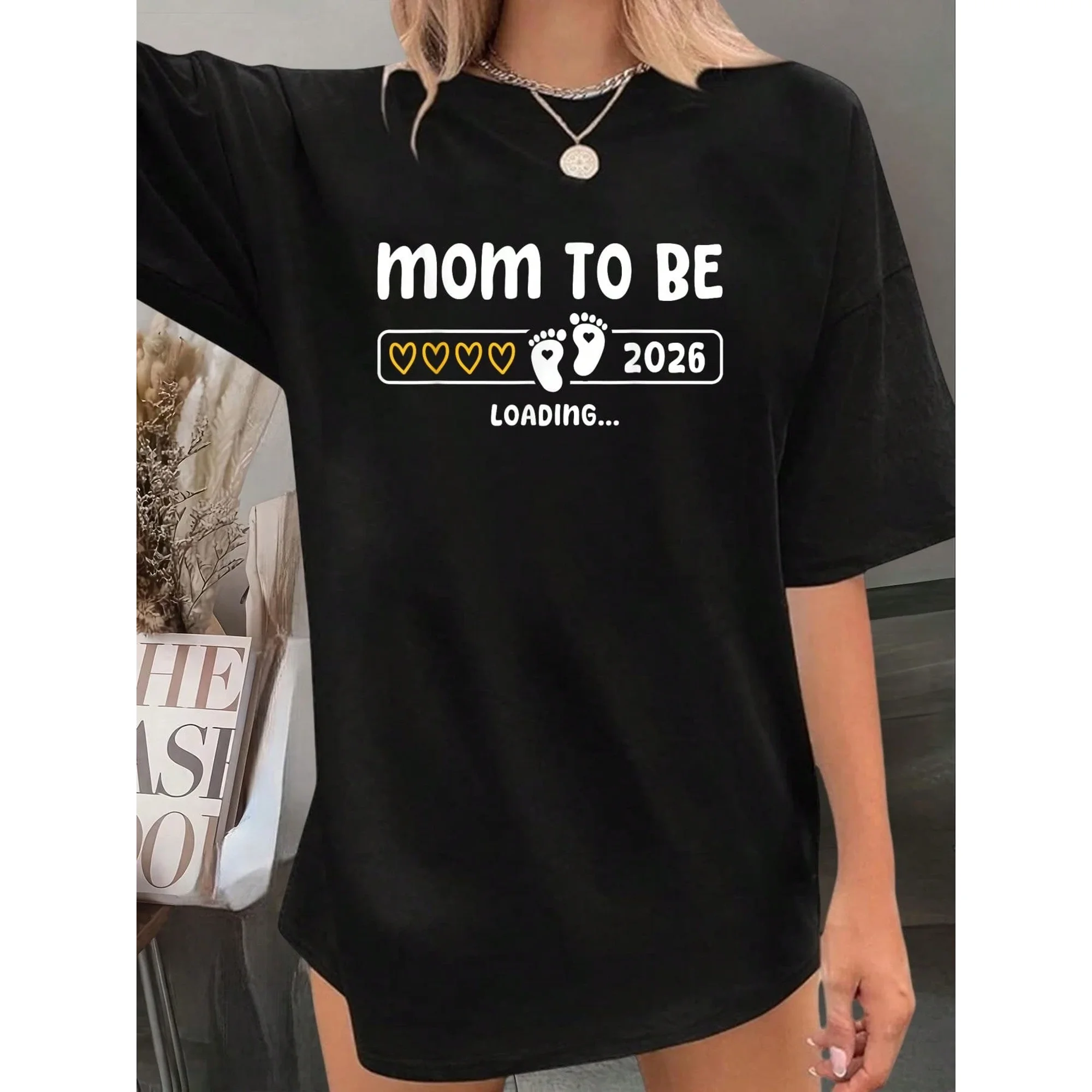 Mom To Be 2026 Loading Pregnancy Announcement Women's Short Sleeve Crewneck T-Shirt Casual Maternity Fashion Graphic Tee Black