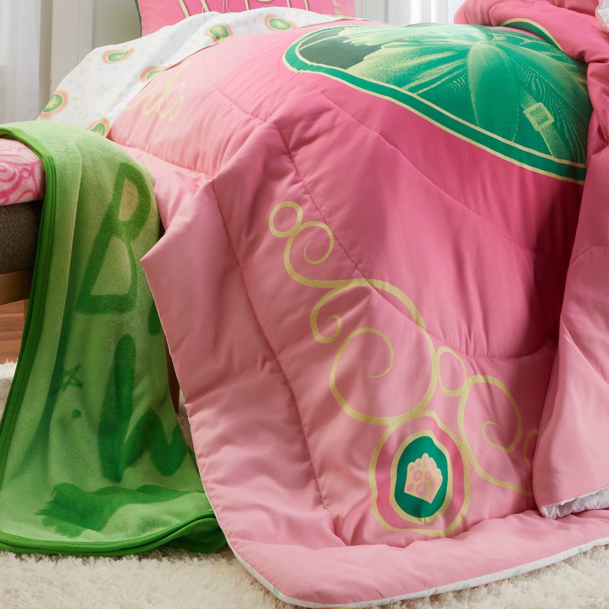 Wicked Kids 2 Piece Pink Green White Reversible Comforter and Pillowcase set, Twin/full