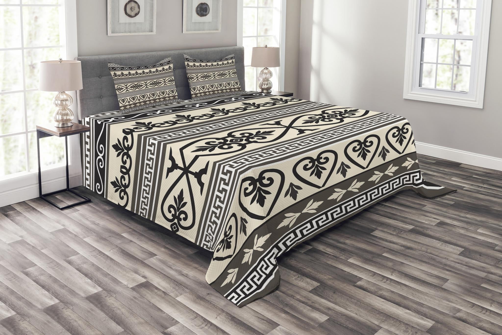 Ethnic Bedspread Set King Size, Antique Ancient Leaves Hearts Borders Roman Florals Ivy Theme