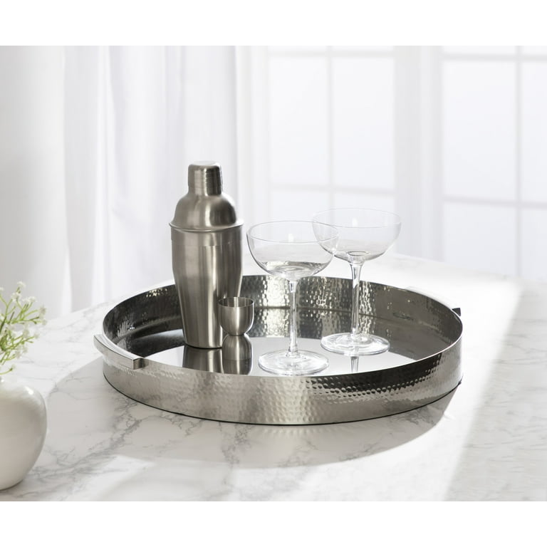 Kate and Laurel Samana Modern Glam Round Metal Tray 16 Inch Diameter Silver Circular Polished Stainless Steel Decorative Tray with Hammered Surface