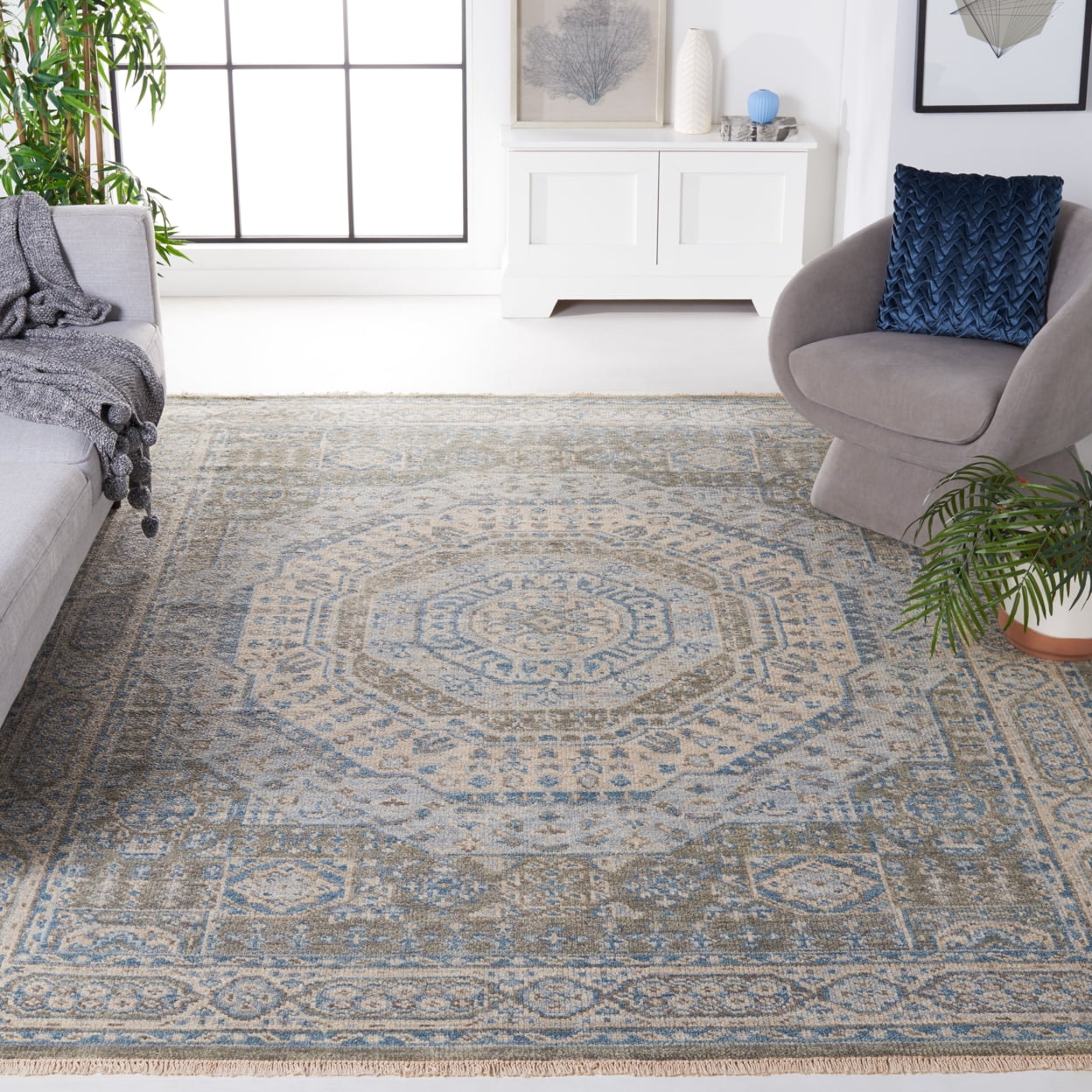 SAFAVIEH Sparta Siomha Geometric Polyester Shag Area Rug, Ivory/Beige, 4' x 6'