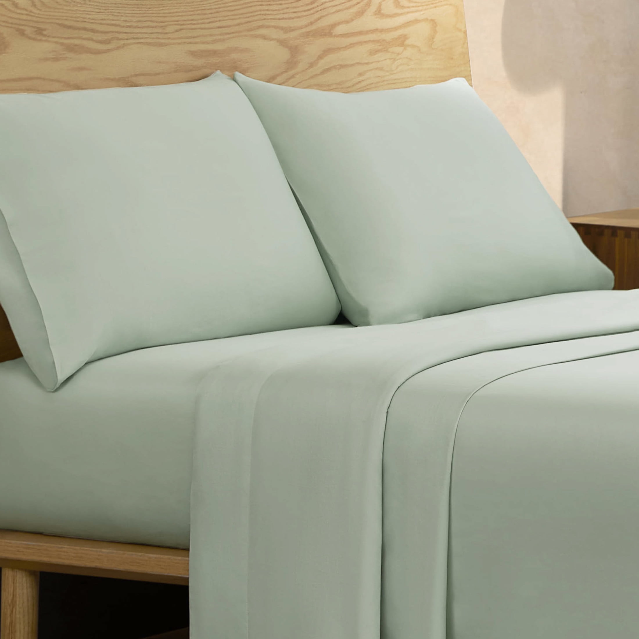 Jessica Simpson Blissful Dreams 4-Piece 100% Sateen Cotton Sheet Sets, King, Sea Foam Green