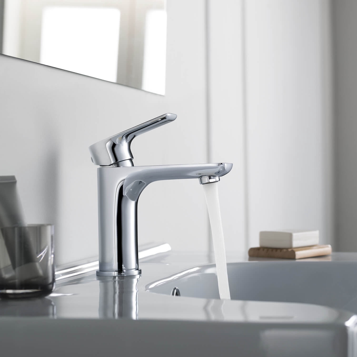 Kibi Tender Single Handle Bathroom Vanity Sink Faucet with Pop Up Drain
